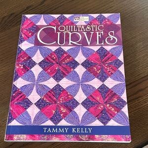 Amazon Quiltastic Curves Book - Purple and Pink